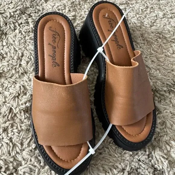 NEW Free People Winona Wedge Sz 39/9 - Picture 2 of 4